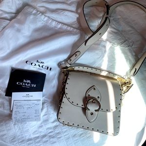 Coach Beat 18 Leather Chain Shoulder Crossbody Bag